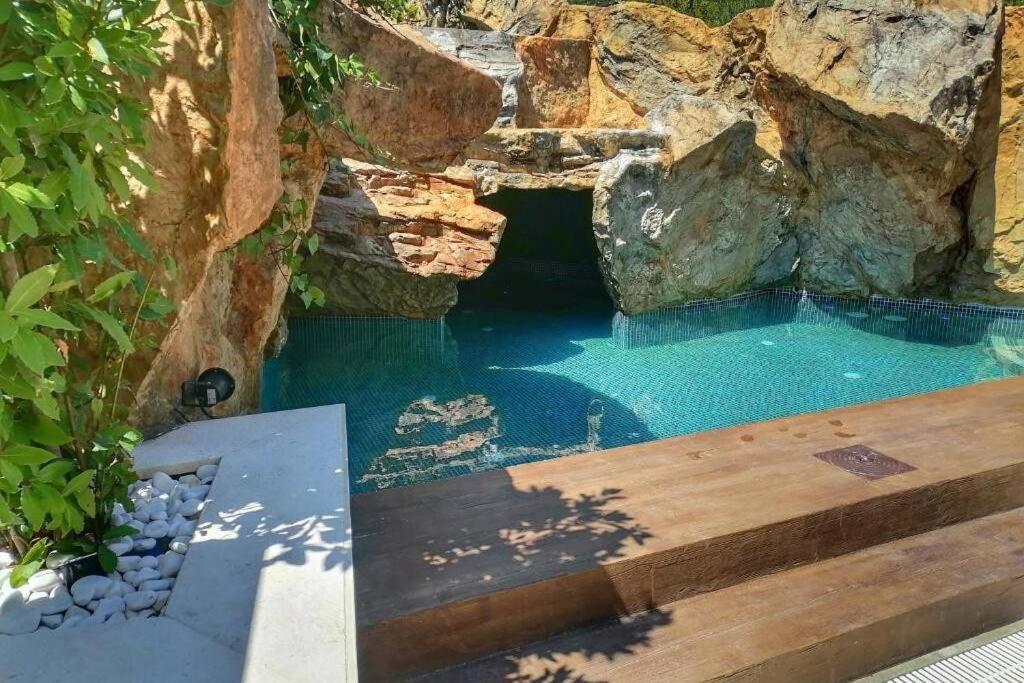 Modern Top Floor Sea View 3Br With Pools, Spa & Fitness Bečići 外观 照片