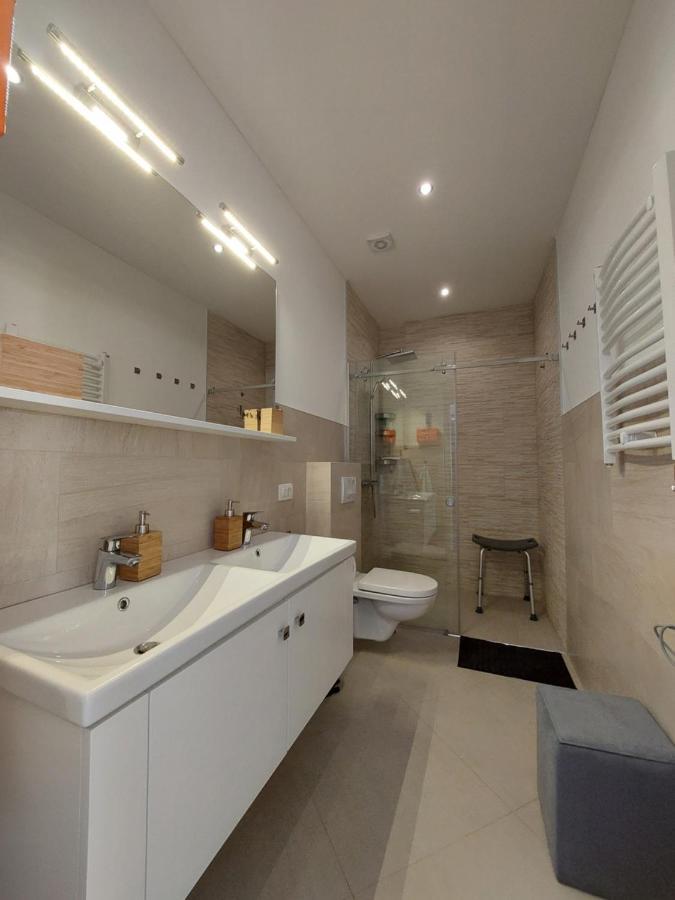 Modern Top Floor Sea View 3Br With Pools, Spa & Fitness Bečići 外观 照片