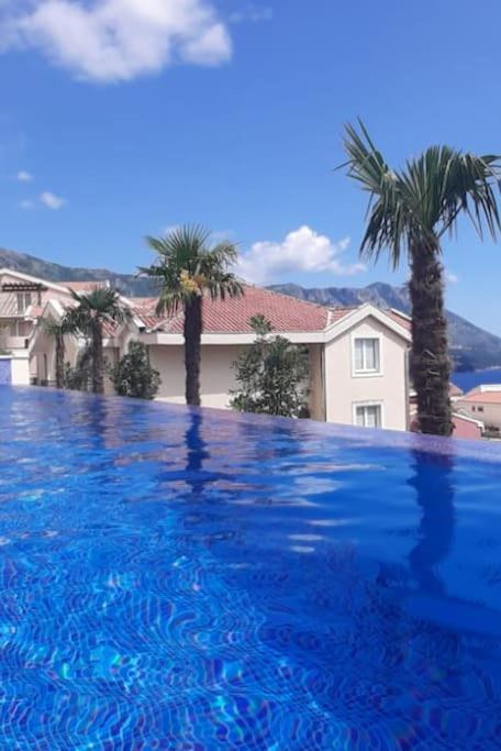 Modern Top Floor Sea View 3Br With Pools, Spa & Fitness Bečići 外观 照片